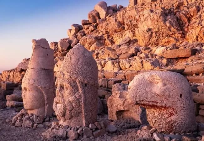 Gobeklitepe & Mount Nemrut Tour 2 Days 1 Night from Istanbul by Plane